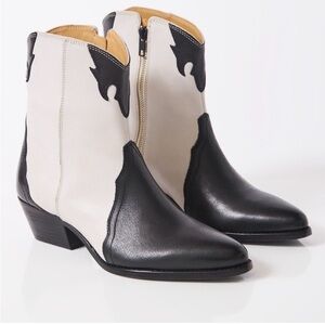 FREE PEOPLE New Frontier
Western Leather Boot In Arctic Fox Combo